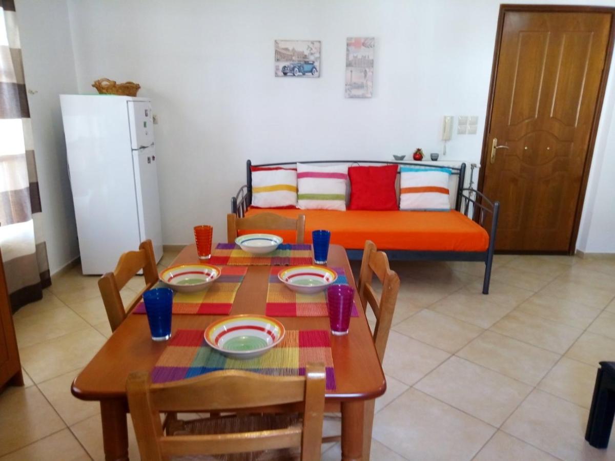 Appartamento Delicatessen House Leonídion Esterno foto